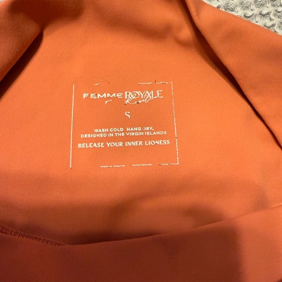 the Royale Tropical legging - Picture 8 of 9